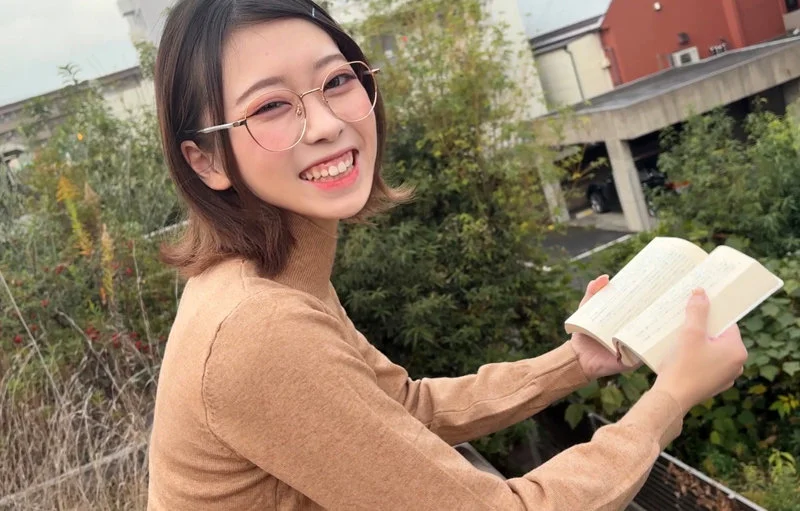 りお 無料サンプル画像(1) 【無料R18素人動画館】